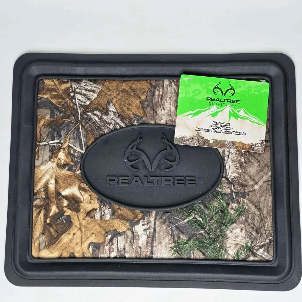 Realtree Outfitters Utility Camo Floor Mats Set of 2 Universal Fit Car Track Mat